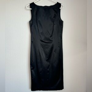 Louben Black High Neck Sleeveless Dress